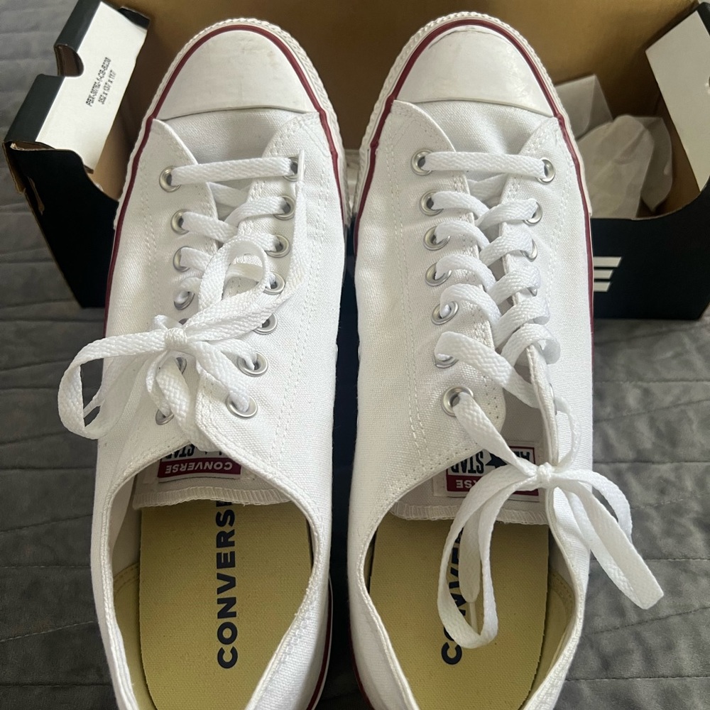 Converse - Picture 2 of 8
